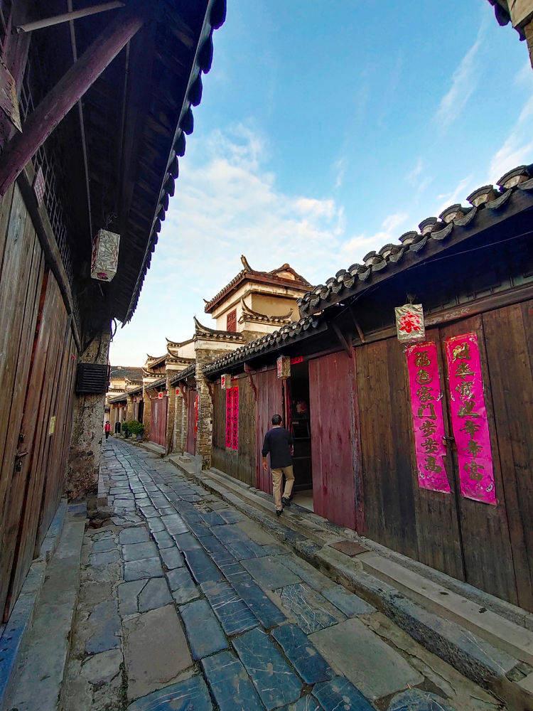 专业知识星球平台现在很火的“陪诊师”真的有那么赚钱吗,到底是不是在“割韭菜”呢?,深度分享独家干货